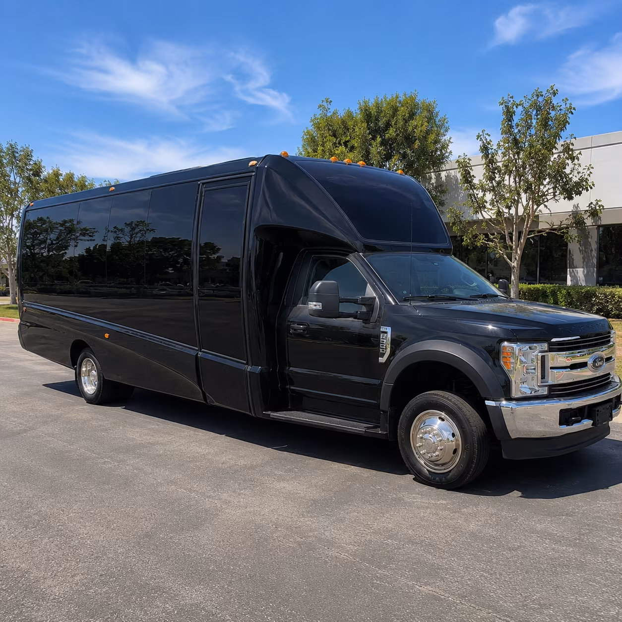 airport transfer buses for convention attendees flying into dfw