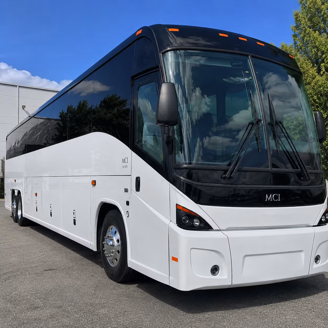 book a bus for your next wedding 2