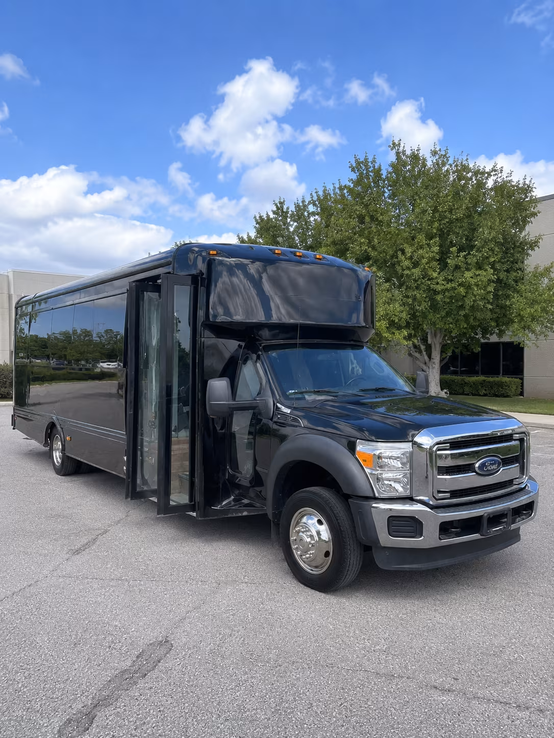 bus rentals for corporate relocations site visits and multi day business travel