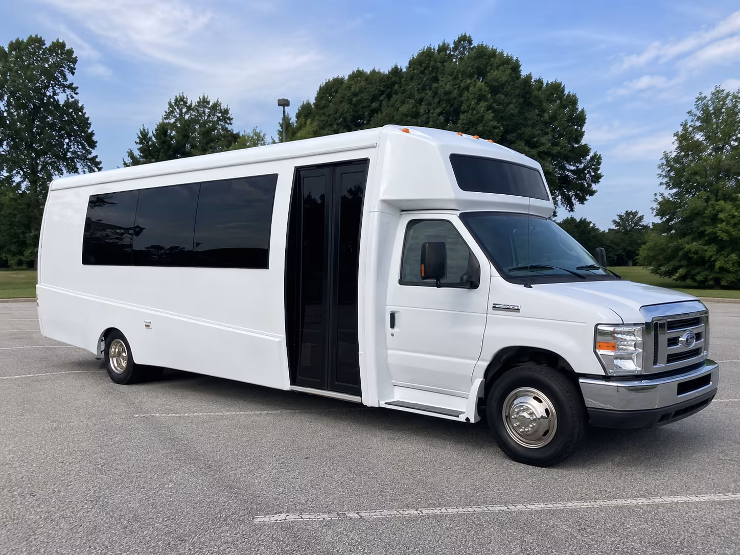 carrollton 18 passenger party bus