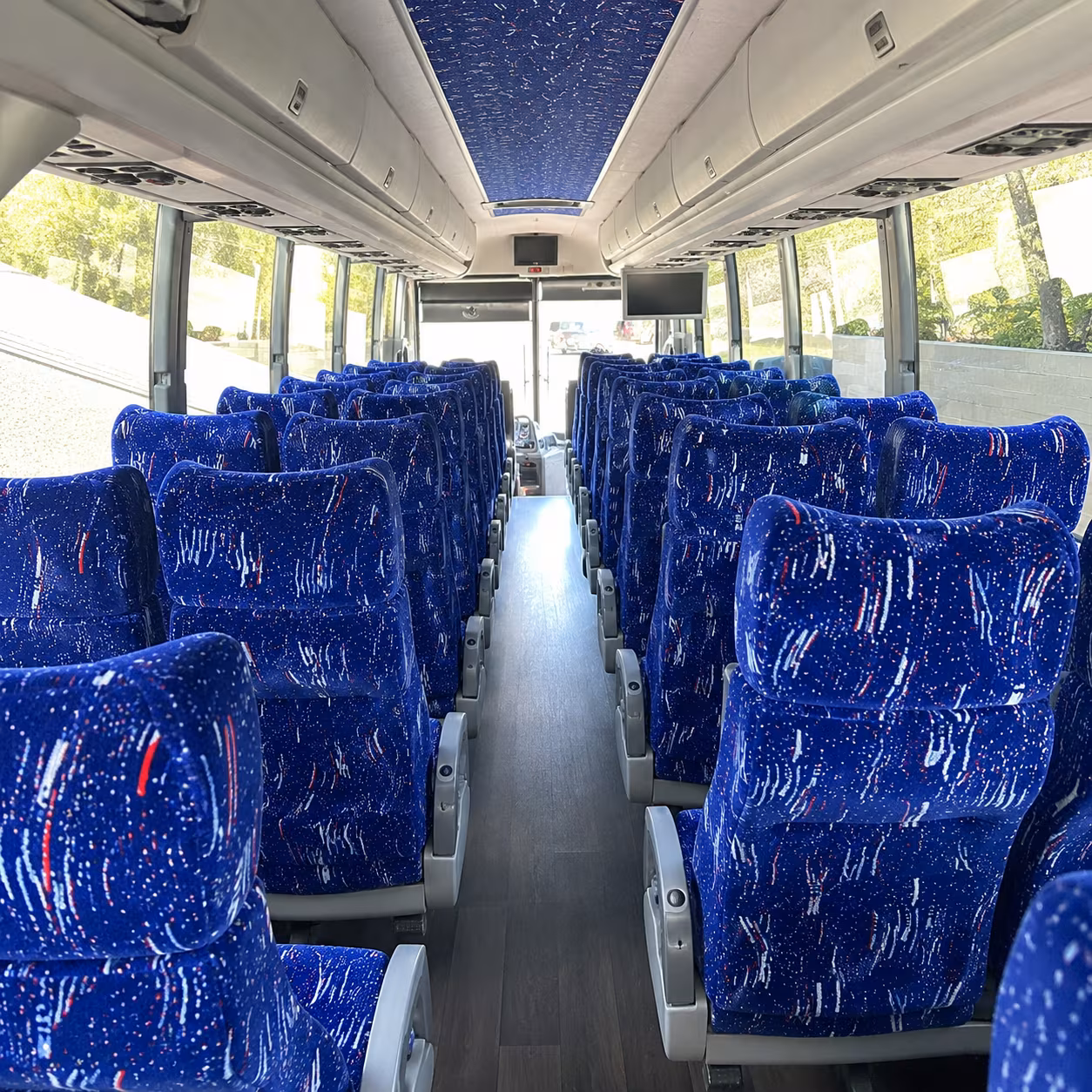 charter buses for corporate events and team outings around dfw